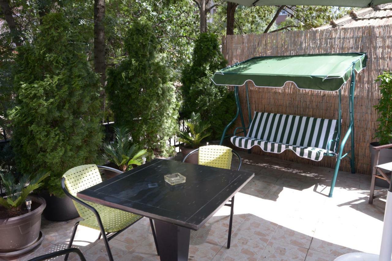 Guest House Golden Coin Nis Exterior photo